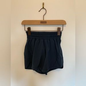 Track That Shorts 5” Mid Rise